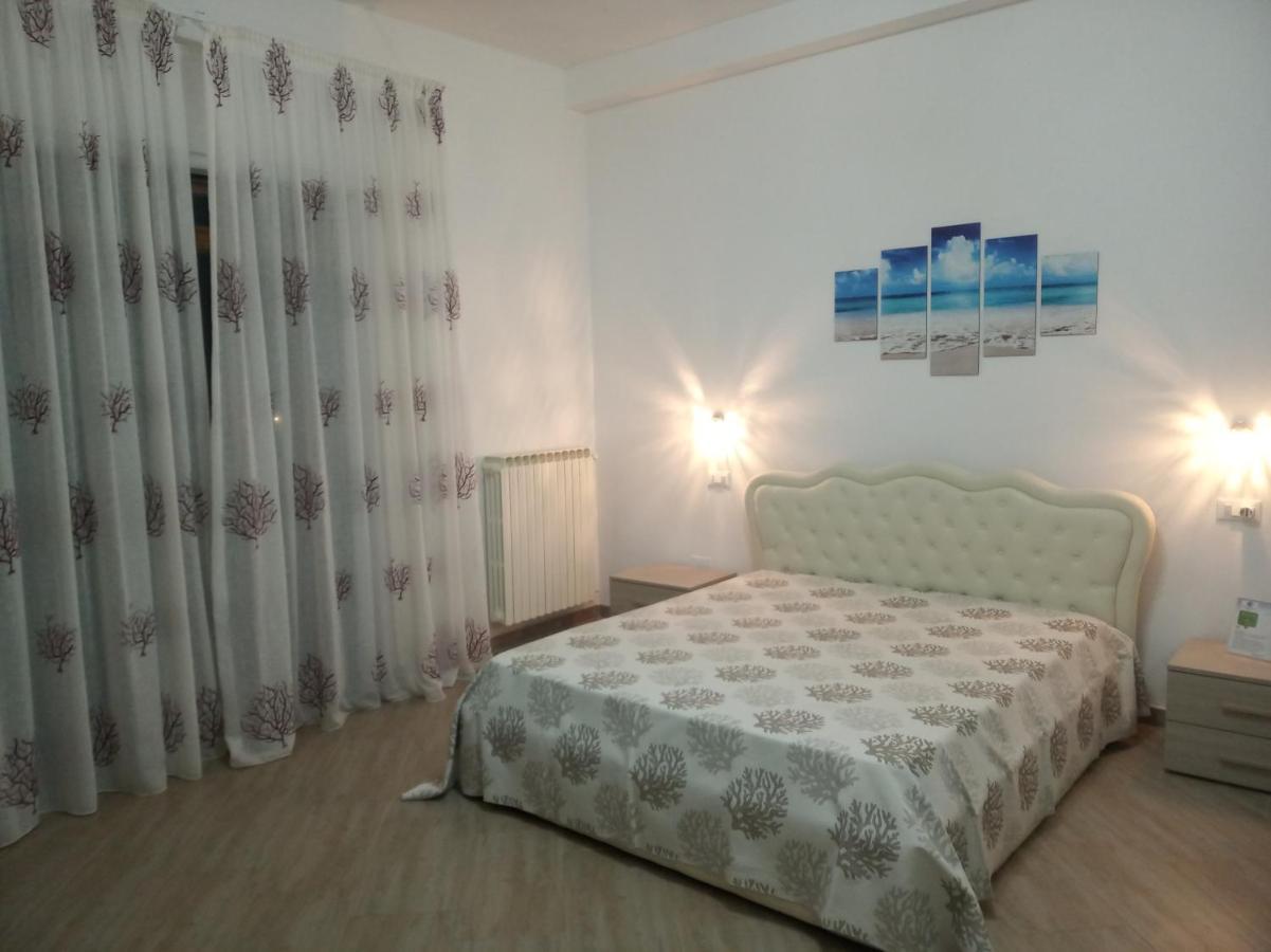 פורטו צ'זראו Mediterranea Guest House מראה חיצוני תמונה