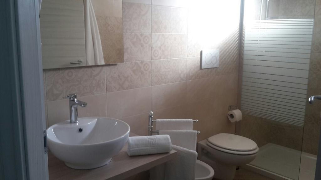 פורטו צ'זראו Mediterranea Guest House מראה חיצוני תמונה